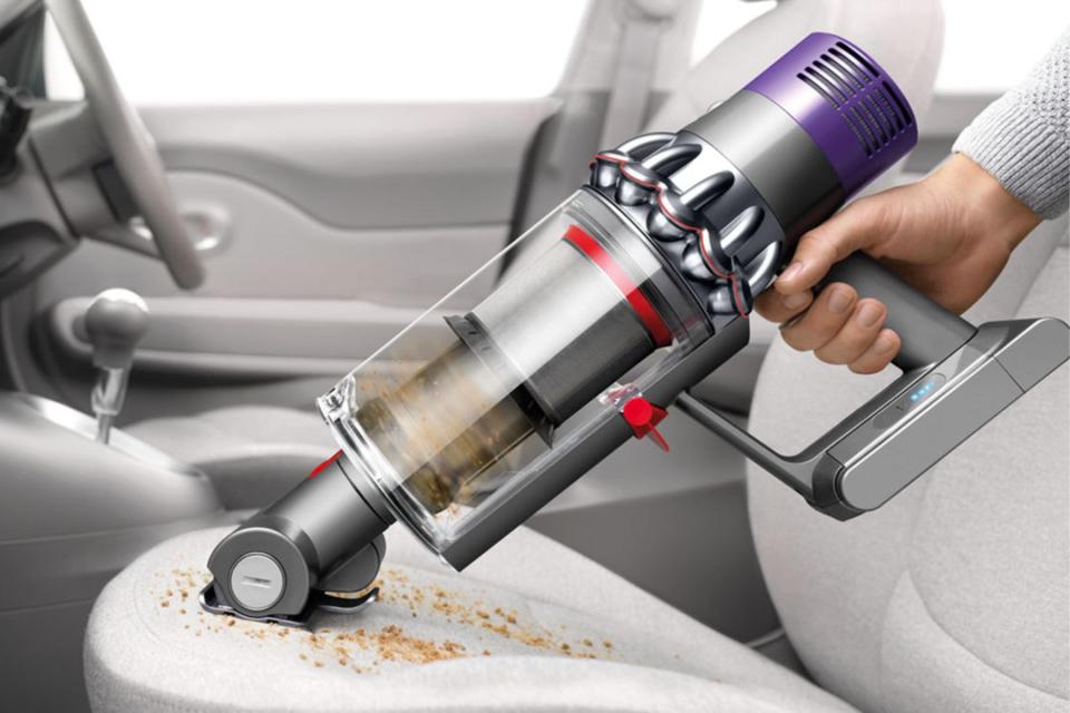 The Dyson Cyclone V10™ Absolute+ changes into a handheld vacuum cleaner in one just click. Photo: Dyson