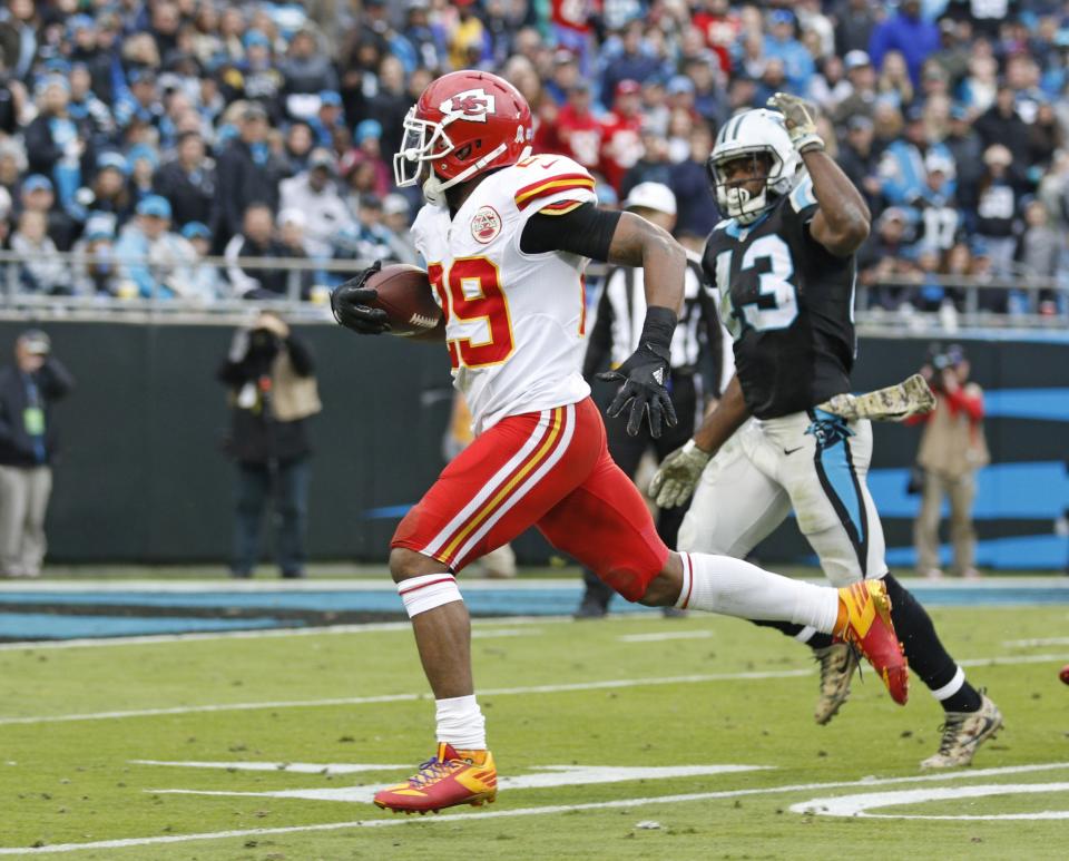 Eric Berry during his pick-six. (AP)