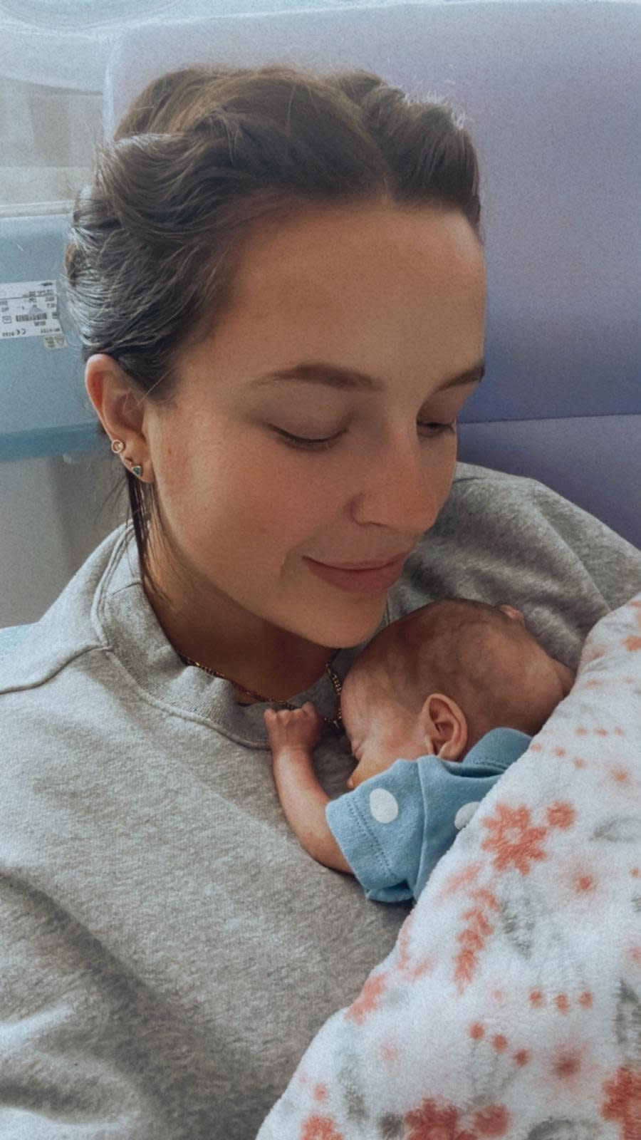 Mum Sophie Louise James with a newborn Marley, who weighed just 750g at birth. (Sophie Louise James/SWNS)