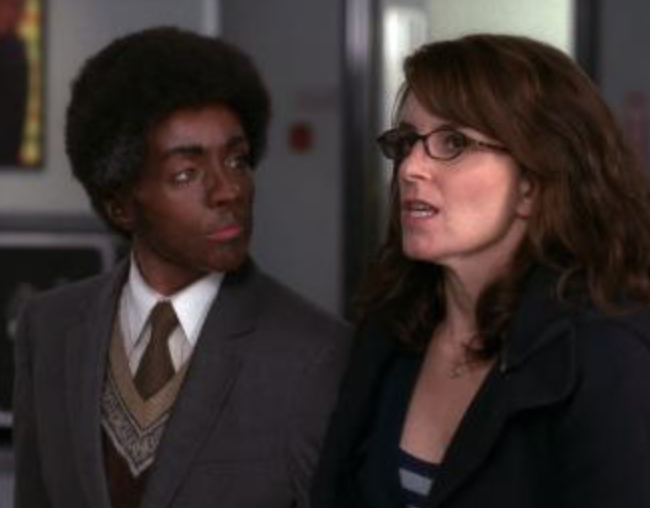 jenna in blackface standing next to tina fey