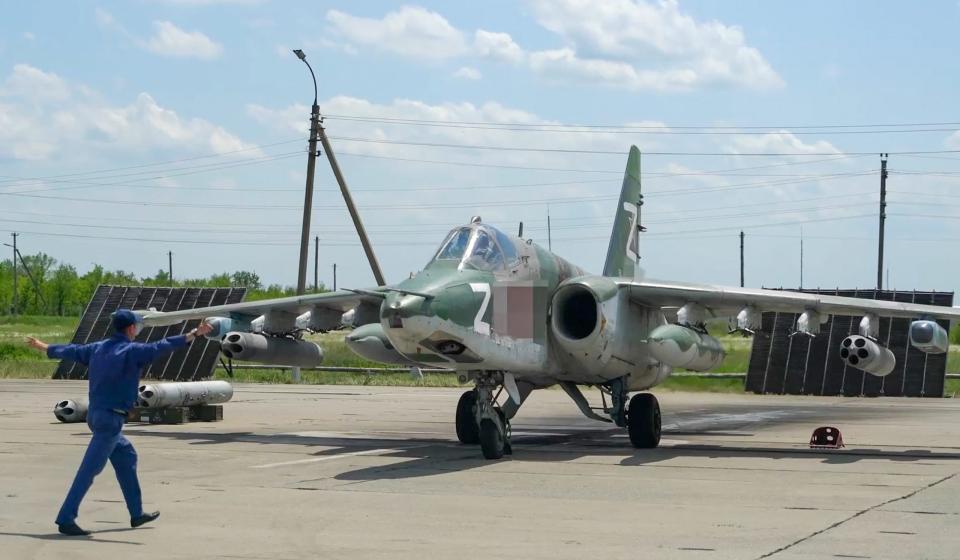 Eine solche russische SU-25 stürzte auf der Krim ab. - Copyright: picture alliance/dpa/Russian Defence Ministry | Russian Defence Ministry
