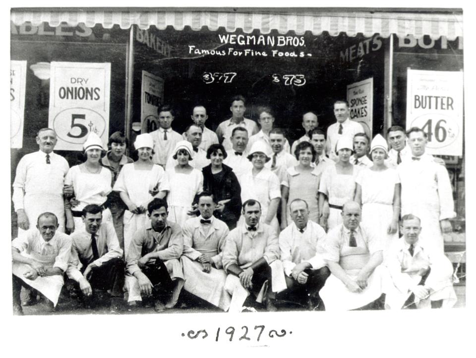 Employees outside the Wegmans location on Main Street in Rochester, NY, in 1927.