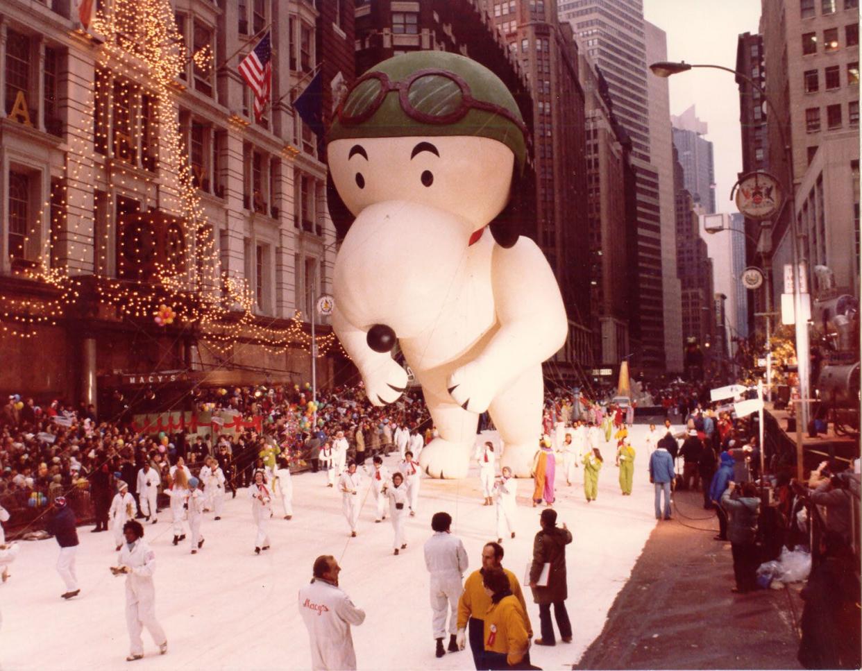 Flying Ace Snoopy, the first ever Snoopy Balloon 