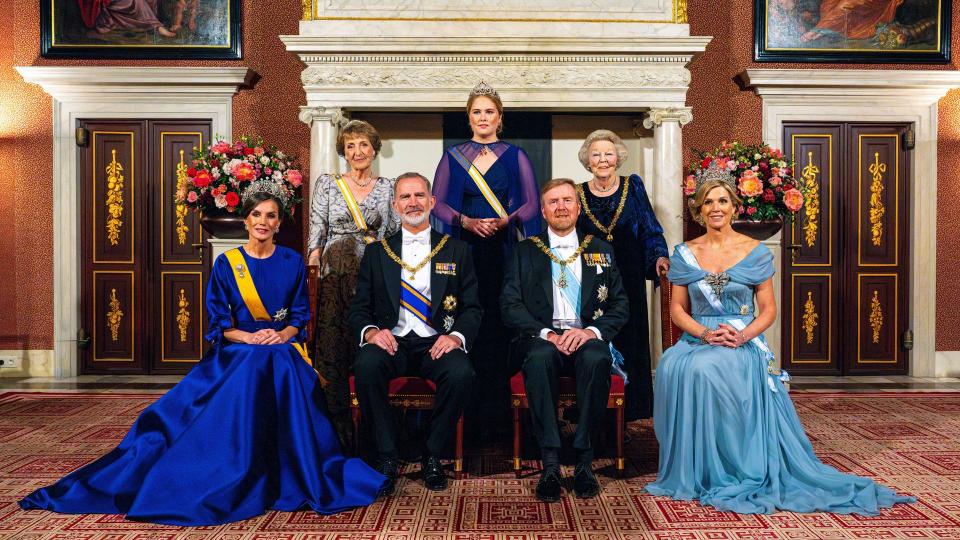 King Willem-Alexander and Queen Maxima of the Netherlands with Princess Amalia, Princess Beatrix and Princess Margriet with King Felipe and Queen Letizia of Spain at the state banquet at the Royal Palace in Amsterdam