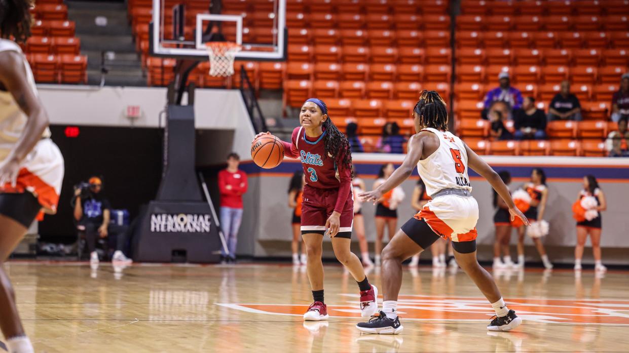 The New Mexico State women's basketball team beat Sam Houston on Thursday to finish the regular season 10-8 in the WAC.