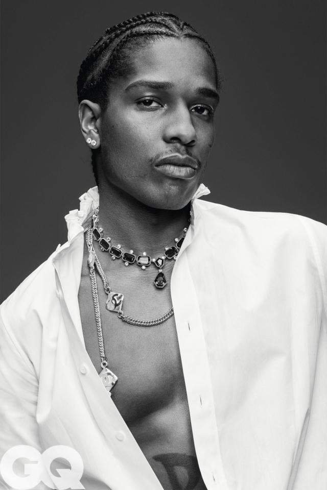 A$AP Rocky confirms he is dating Rihanna - BBC News