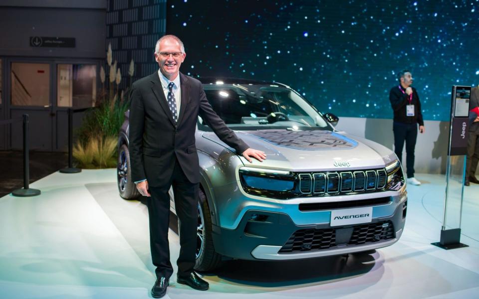 Stellantis boss Carlos Tavares next to the all-electric Jeep Avenger SUV - Nathan Laine