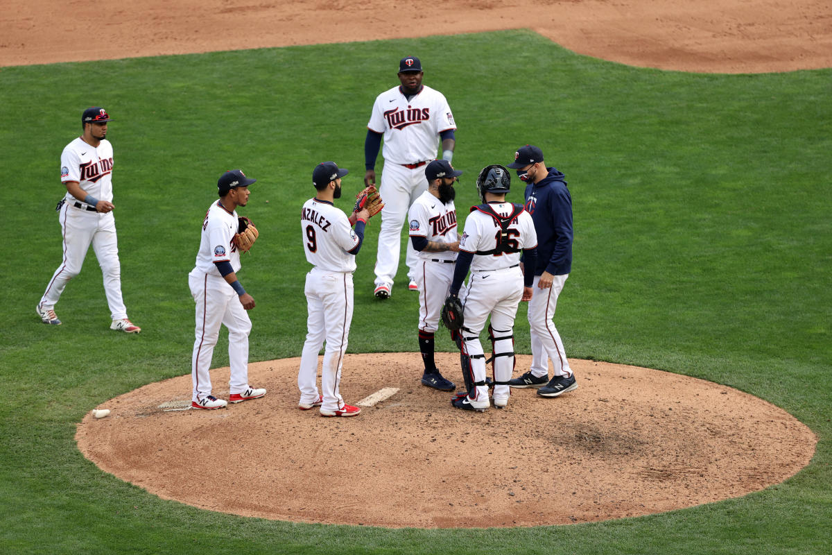 I am not a fan of the Twins removing the pinstripes