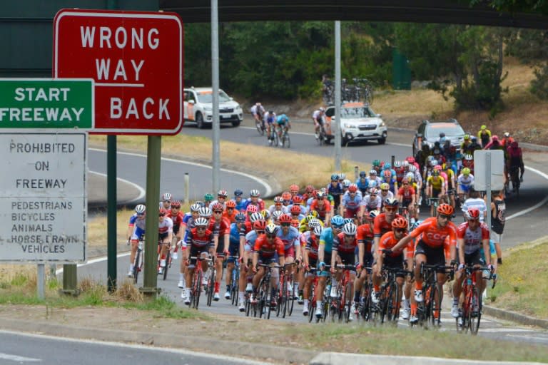 The peloton arrives in Stirling on the 129.2-kilometre (80-mile) stage four through the Adelaide Hills from Unley to Campbelltown