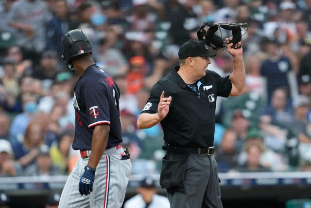 Spencer Torkelson loses it on umpire over strike call