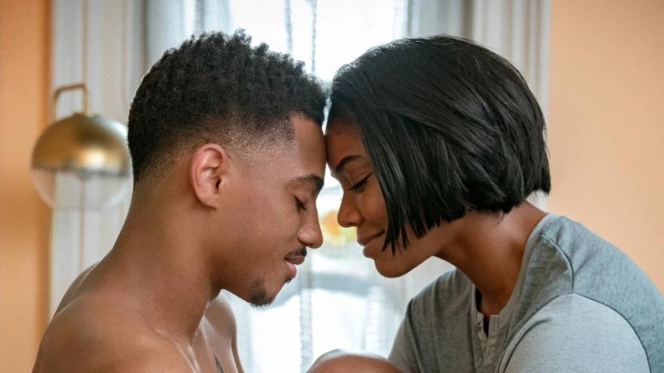 Keith Powers and Gabrielle Union in "The Perfect Find" (Netflix)