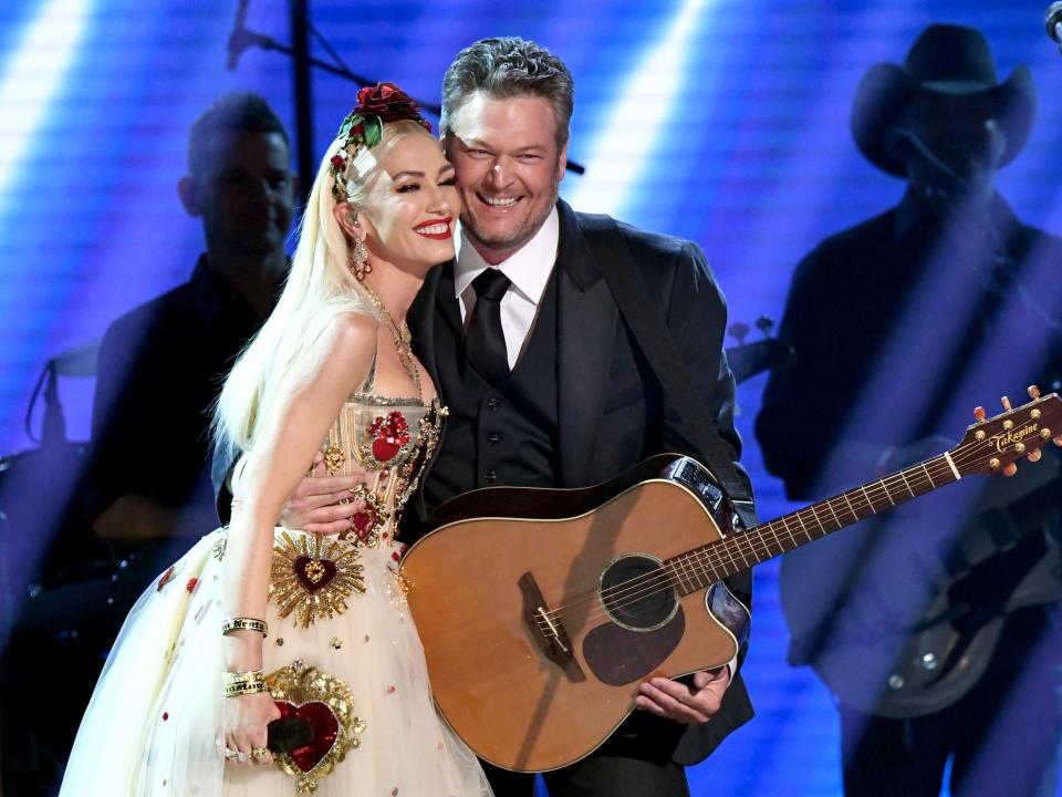 gwen stefani blake shelton grammys