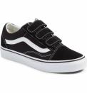 <p>Vans Old Skool V Pro Sneaker, $75, <a rel="nofollow noopener" href="https://www.polyvore.com/vans_old_skool_pro_sneaker/thing?id=215383834" target="_blank" data-ylk="slk:urbanoutfitters.com;elm:context_link;itc:0;sec:content-canvas" class="link ">urbanoutfitters.com</a> </p>