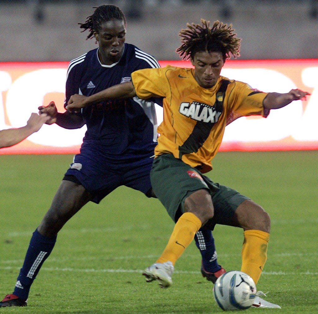 "Pando" Ramirez (right) was an unlikely hero in the L.A. Galaxy's win in the 2005 MLS Cup.