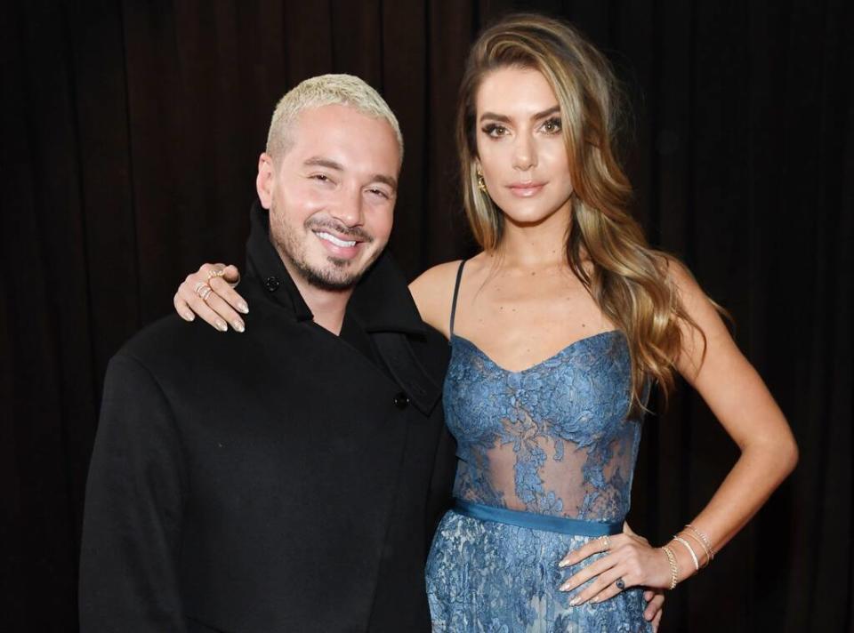  J Balvin, Valentina Ferrer 