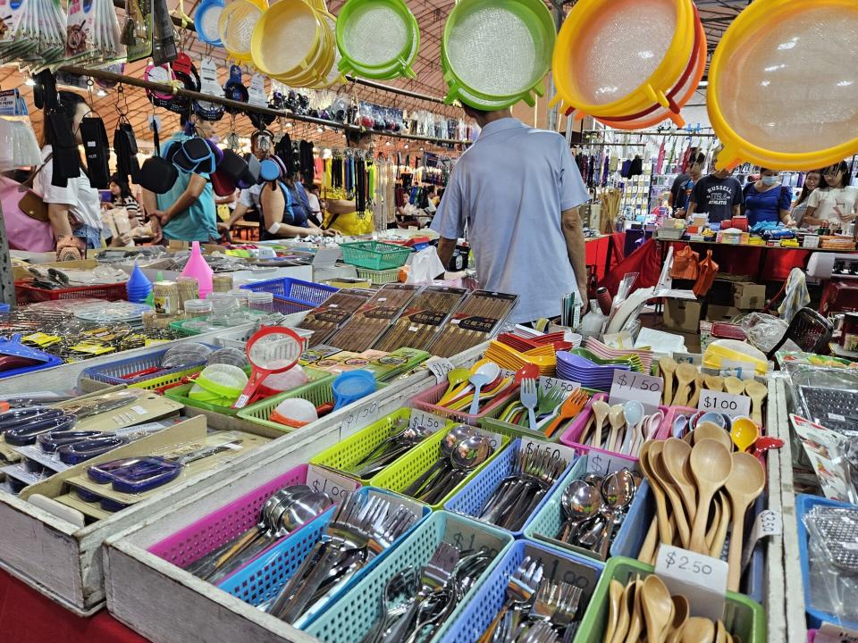 sk pasar malam - retail side