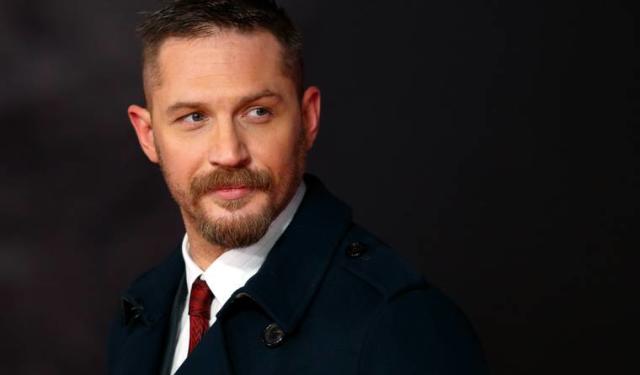Here's what Tom Hardy should wear in the next season of Taboo