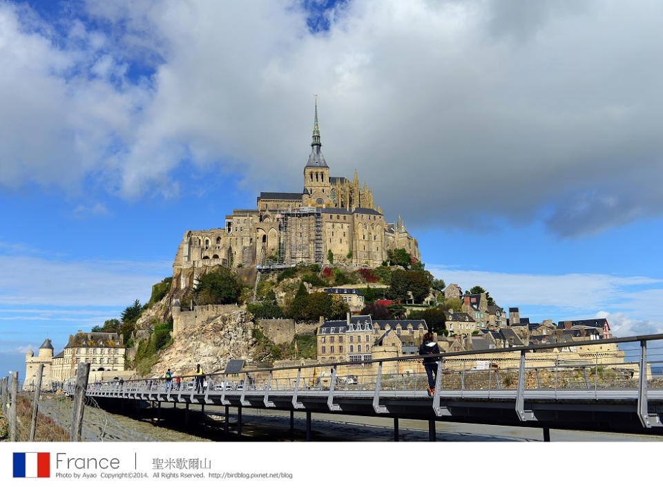 法國自由行。一日遊行程：諾曼第「聖米歇爾山」Le Mont Saint-Michel〔上〕。小鎮介紹【鳥夫人】