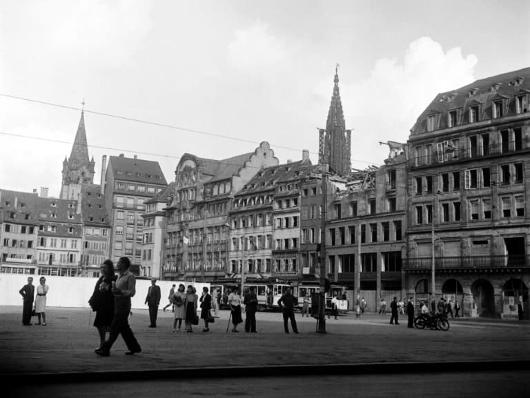 La place Kléber à Strasbourg en juin 1945 (-)