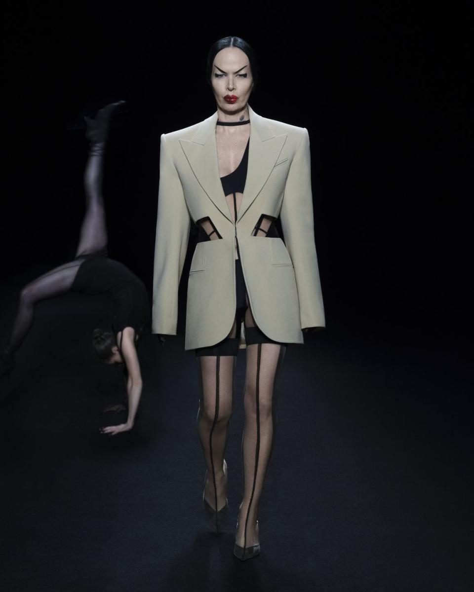 Mugler