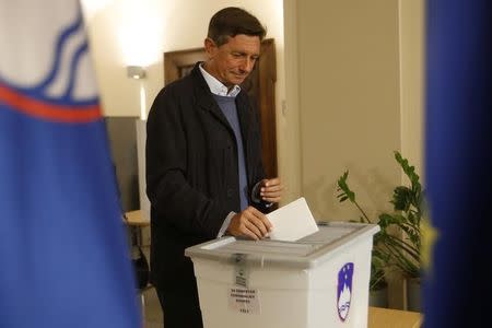 Presidential candidate Borut Pahor casts his ballot at a polling station during the presidential election in Sempeter pri Novi Gorici, Slovenia October 22, 2017. REUTERS/Srdjan Zivulovic