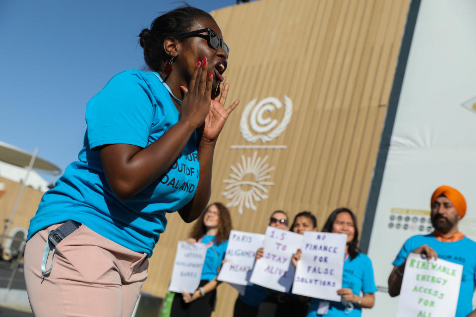Activistas exigen a los gobiernos el uso de energías limpias. Foto: Flickr Naciones Unidas.