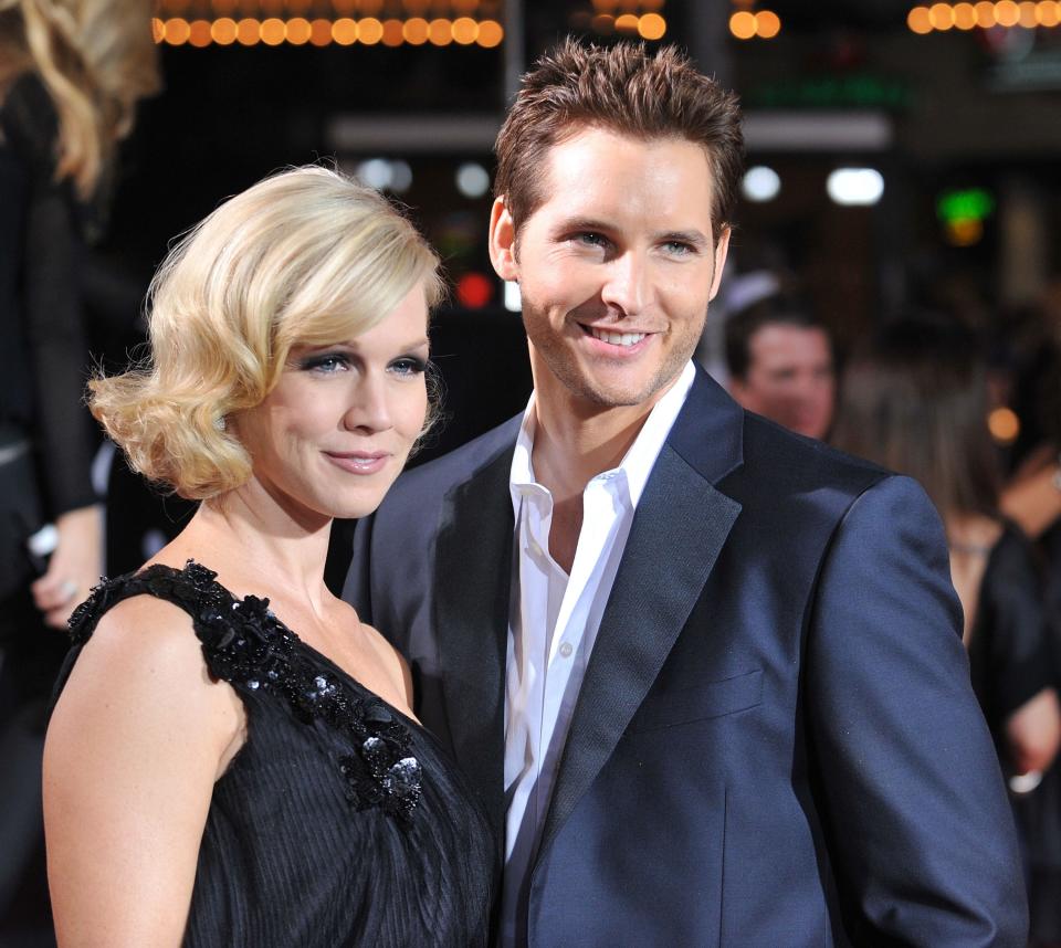 Peter Facinelli and Jennie Farth standing next to each other