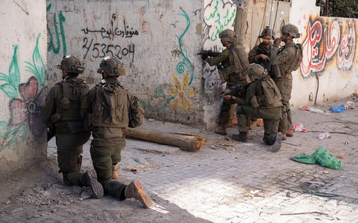 IDF troops continues with their aim to eliminate terrorists in Khan Yunis