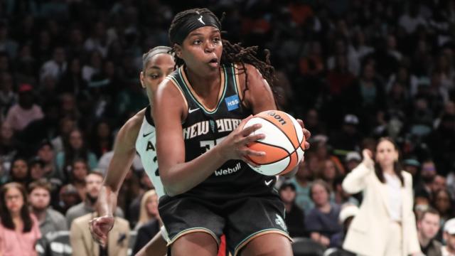 Jones and Stewart help Liberty avoid sweep, take Game 3 of WNBA