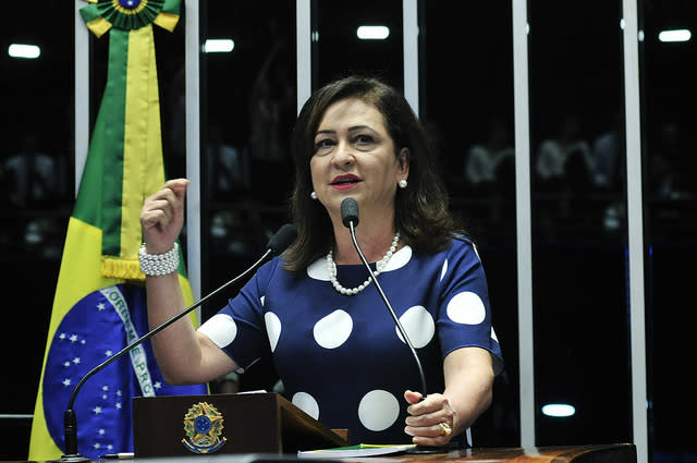 A senadora Kátia Abreu (PMDB-TO) se posicionou contra o impeachment de Dilma