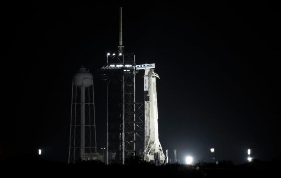 SpaceX Crew Launch ((NASA/Joel Kowsky) For copyright and restrictions refer to - http://www.nasa.gov/multimedia/guidelines/index.html)