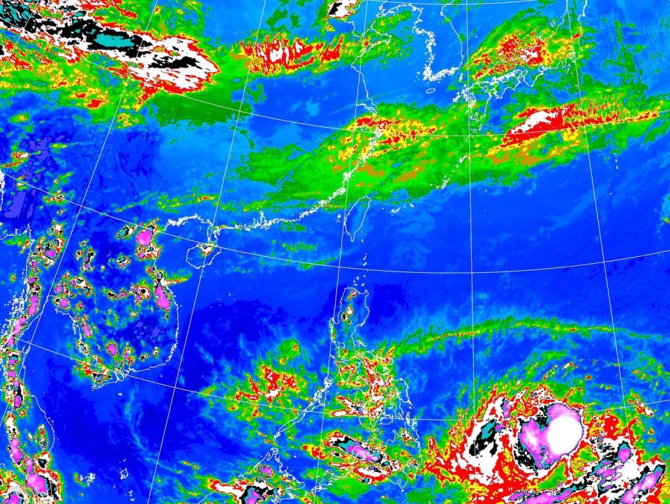 氣象局表示，下週一舒力基颱風將轉往東北方向移動，屆時台灣東半部受到颱風氣流影響，風浪將增強。   圖：中央氣象局／提供