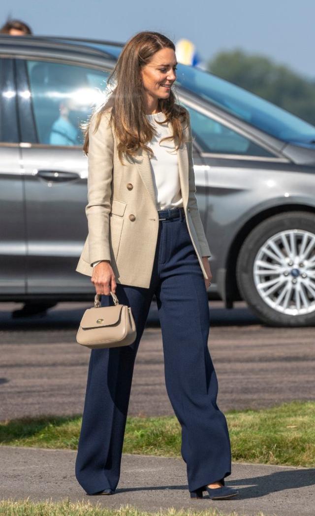 Kate Middleton Suits Up in Blazer & Walkable Block Heels for PACT –  Footwear News