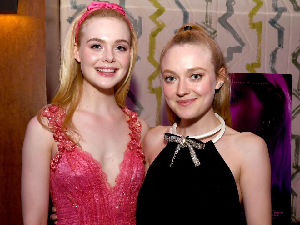 elle fanning and dakota fanning