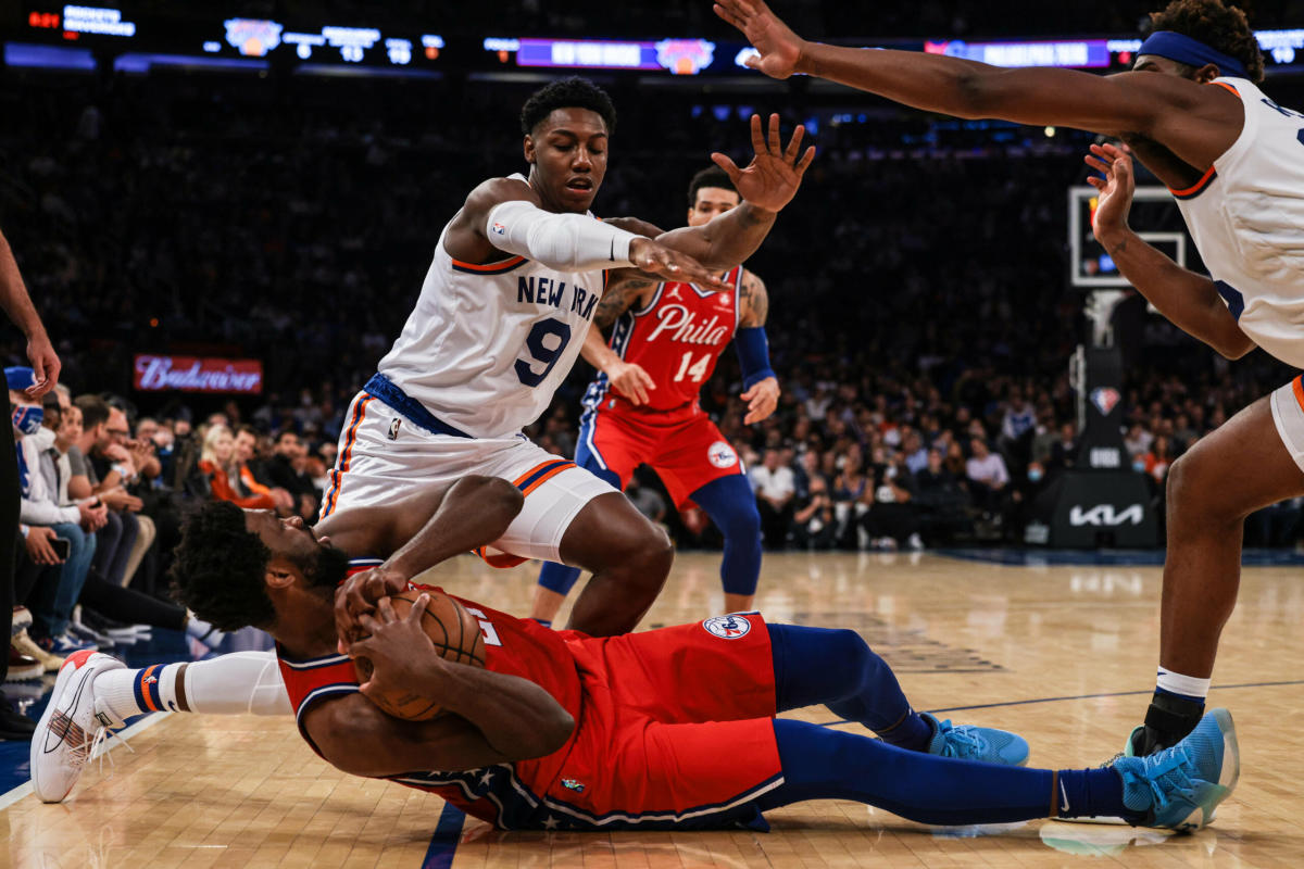Sixers Player Grades Joel Embiid Struggles In Road Loss To Knicks