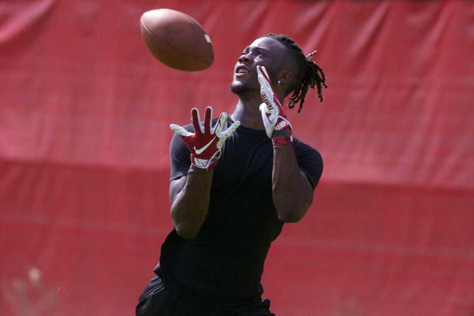 Munroe senior cornerback Makari Vickers participates in drills on Tuesday at Munroe School. Vickers transferred from St. John Paul II to Munroe this week.