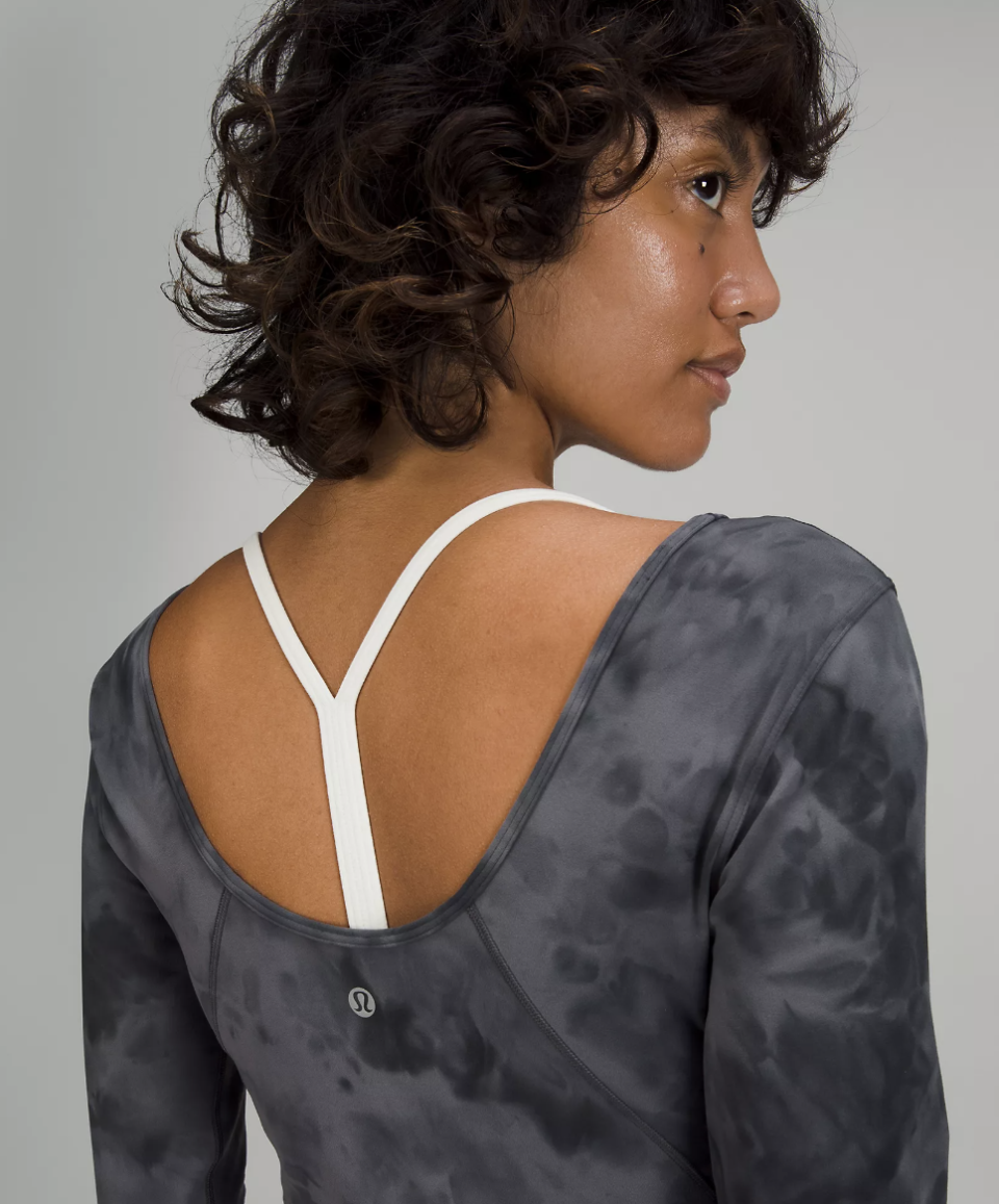 Lululemon's Align Long Sleeve Shirt in diamond dye pitch grey (Photo via Lululemon)