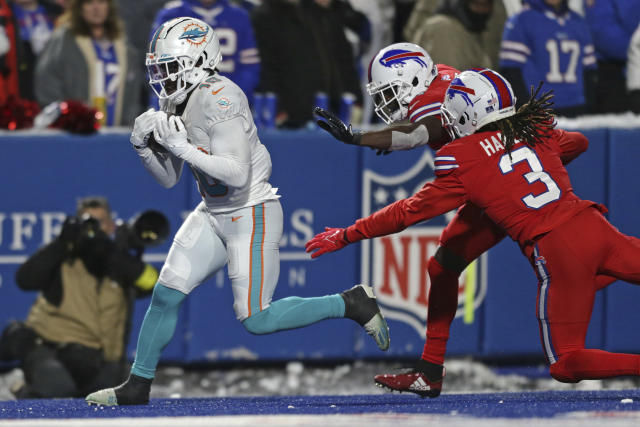 Dolphins end skid against Bills, 22-9 - The Columbian