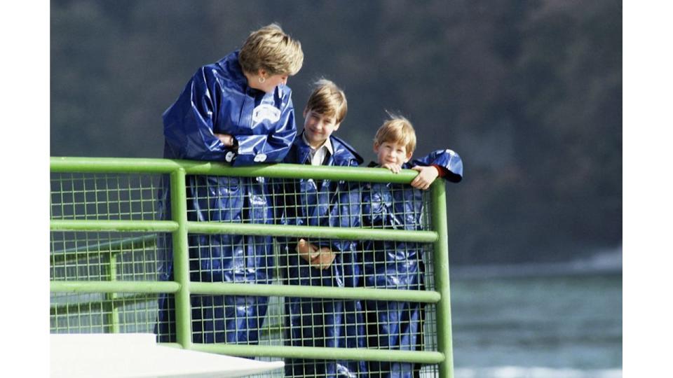 Diana, William and Harry visiting Niagara Falls in Ontario, Canada in 1991