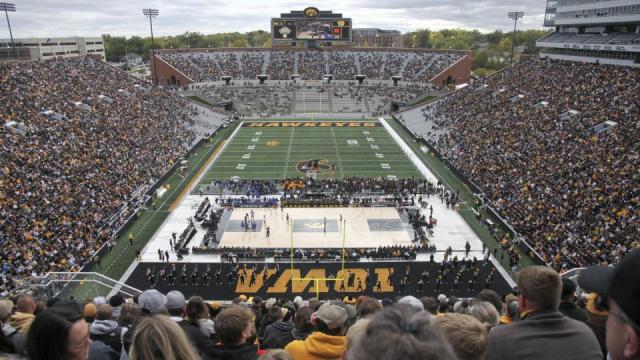 Iowa Hawkeyes break attendance record in historic game at Kinnick Stadium