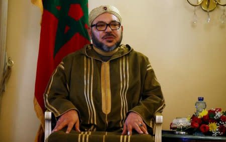 King Mohammed VI of Morocco reviews a guard of honour at the National palace during his state visit to Ethiopia's capital Addis Ababa, November 19, 2016. REUTERS/Tiksa Negeri