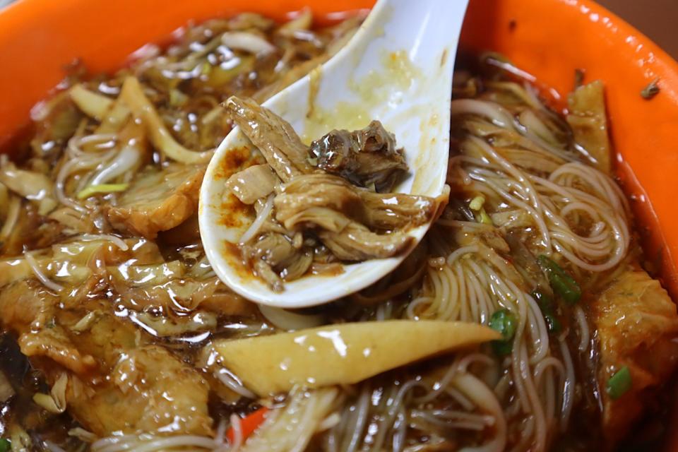 Lorong Ah Soo Lor Mee Selling shredded duck lor mee for over 50 years