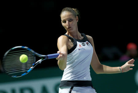 Tennis - Singapore WTA Finals Round Robin Singles - Singapore Indoor Stadium, Singapore - 26/10/2016 - Karolina Pliskova of the Czech Republic in action against Svetlana Kuznetsova of Russia REUTERS/Edgar Su