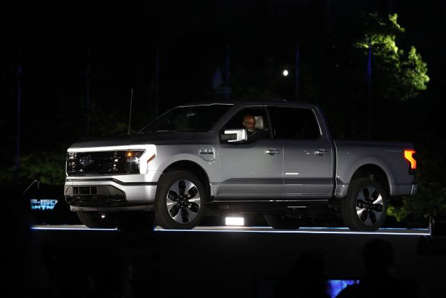 Ford f 150 clearance lightning pre orders