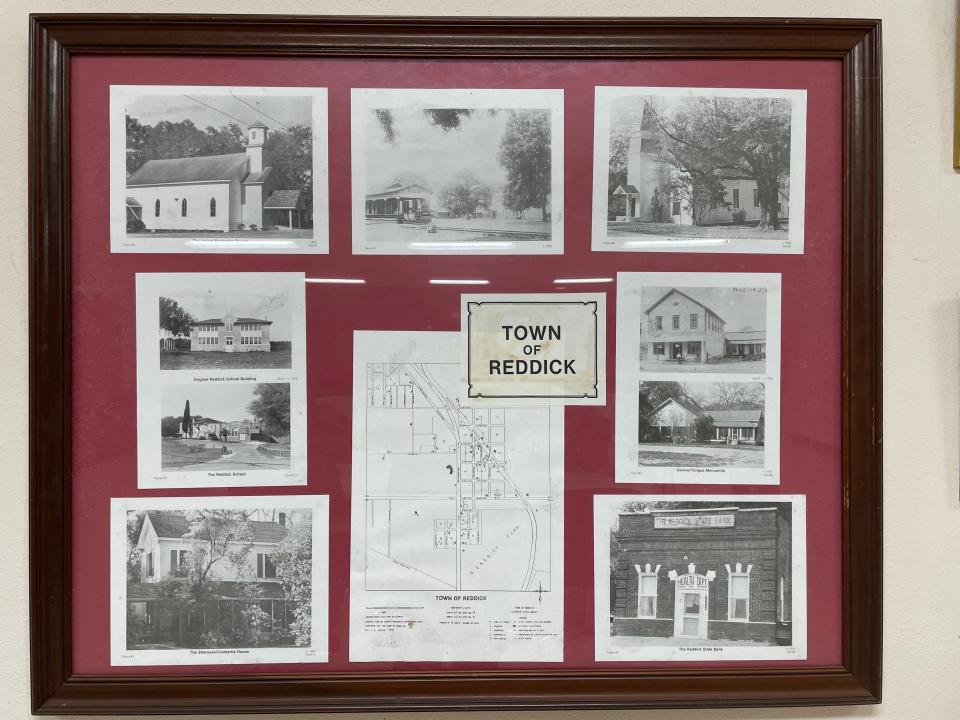 Town of Reddick pictures