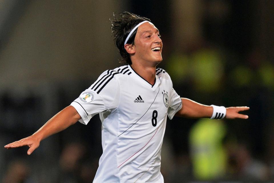 MESUT OZIL (AP)