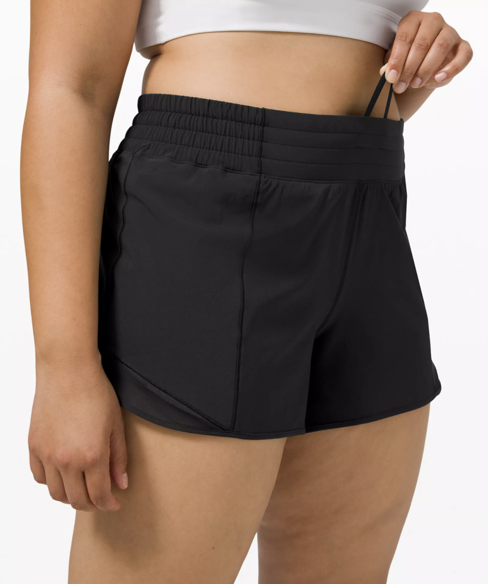 Hotty Hot High-Rise Short in Black (Photo via Lululemon)