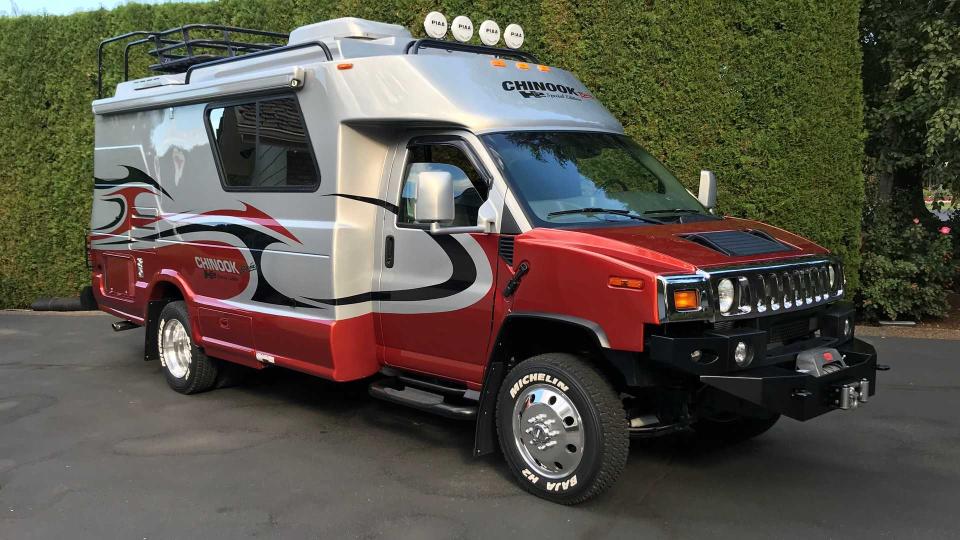 Chinook RV 特別打造的 Hummer H2 車頭露營車竟然完全不顯突兀
