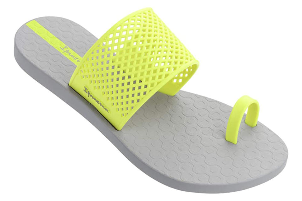 Ipanema, big-toe sandal