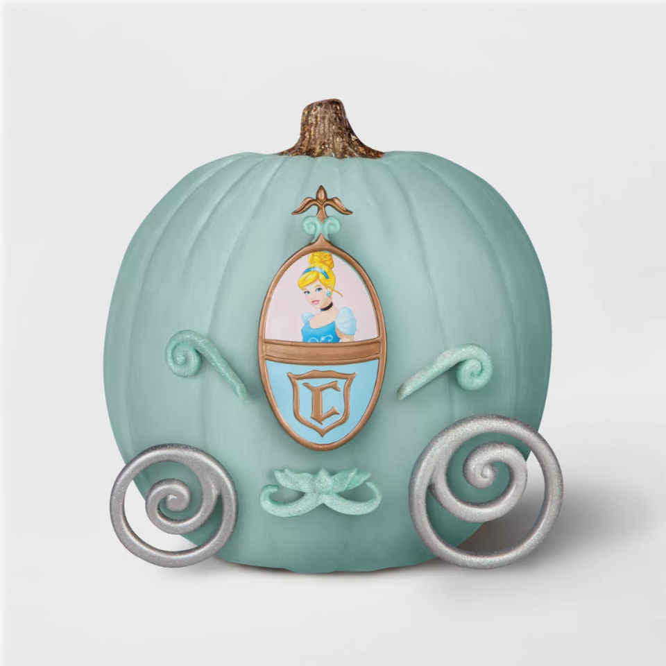 13) Cinderella Pumpkin Decorating Kit